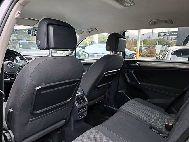 VOLKSWAGEN TIGUAN 2019