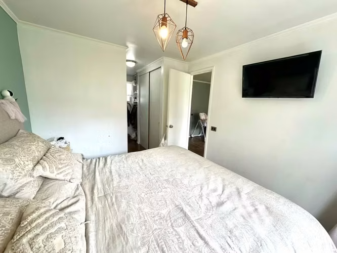 CASA DE 3 PISOS 6 DORM EN CONDOMINIO RÍO VALDIVIA - Imagen 6