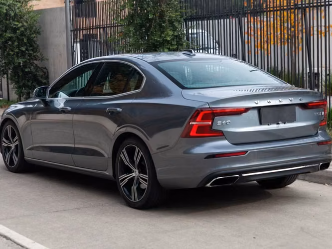 Volvo S60 T5 2020