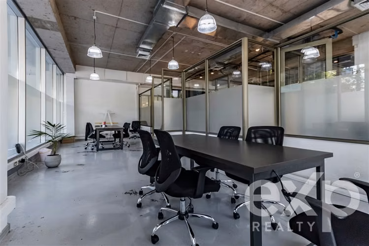 Oportunidad! local Comercial con 2 roles independientes - Imagen 8