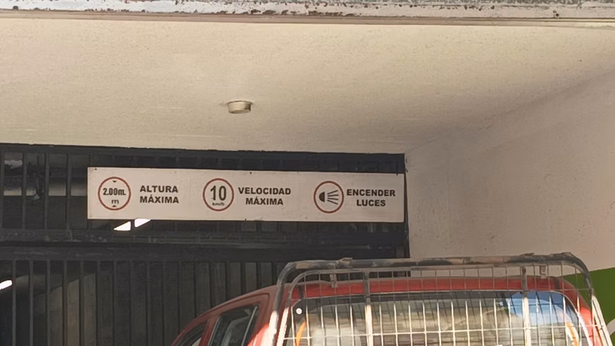 A PASOS DE CLINICA ANTOFAGASTA FULL AMOBLADO