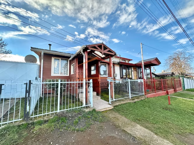 CASA SECTOR SAN LUIS CON EXCELENTE CONECTIVIDAD