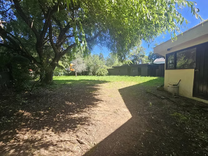 EN ARRIENDO CASA SALIDA SUR 2000 MTS DE TERRENO