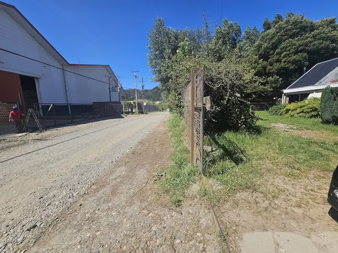 EN ARRIENDO CASA SALIDA SUR 2000 MTS DE TERRENO