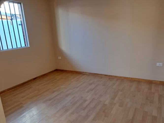 SE VENDE CASA EN SECTOR JUMBO