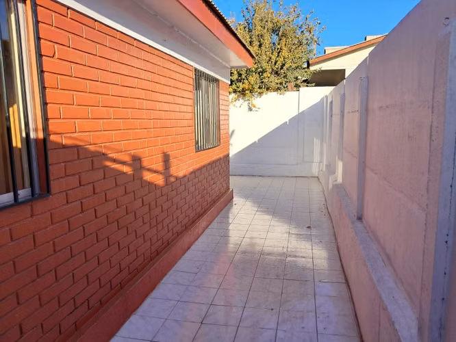 SE VENDE CASA EN SECTOR JUMBO