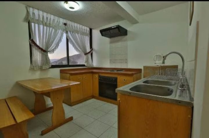 SE ARRIENDA O VENDE HERMOSO HOTEL MIRAMONTI
