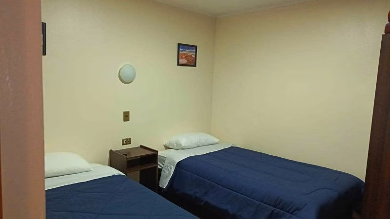 SE ARRIENDA HOSTAL PARA EMPRESA