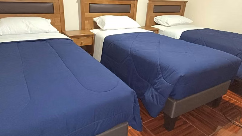SE ARRIENDA HOSTAL PARA EMPRESA