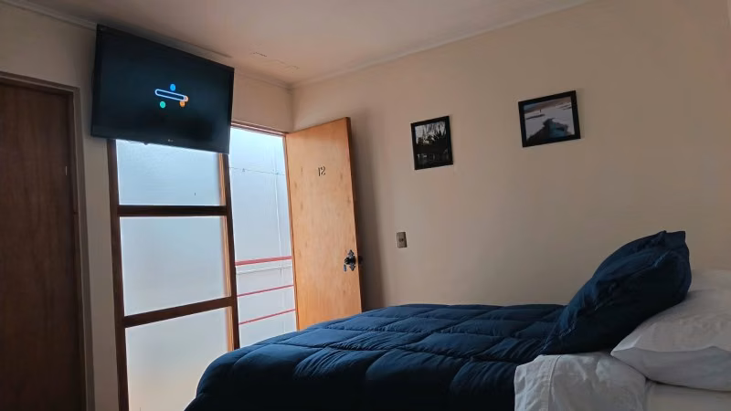 SE ARRIENDA HOSTAL PARA EMPRESA