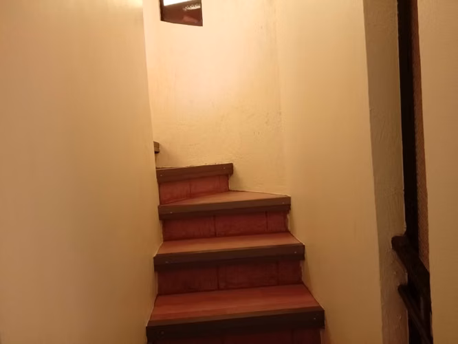 SE VENDE O ARRIENDA CASA SIN MUEBLES EN COND LOS LIRIOS