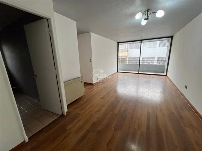 En Providencia. 2 dorm. 2 baños. Estac y Bodega.
