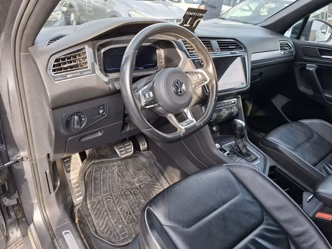 VOLKSWAGEN TIGUAN 2022