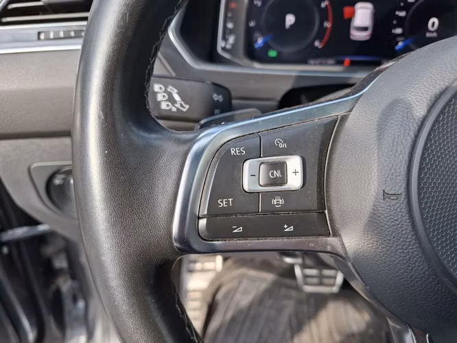VOLKSWAGEN TIGUAN 2022