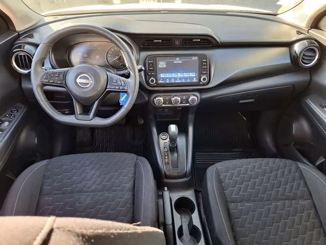 NISSAN KICKS 2024