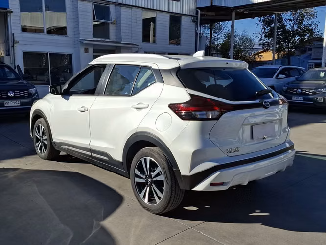 NISSAN KICKS 2024