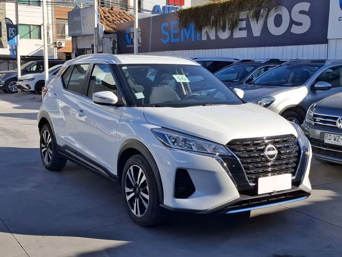 NISSAN KICKS 2024