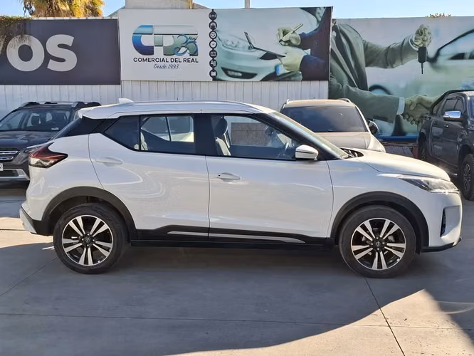 NISSAN KICKS 2024