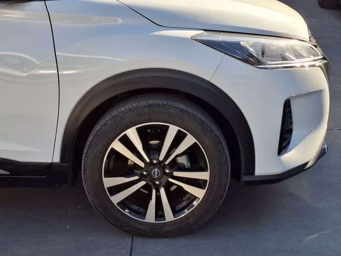 NISSAN KICKS 2024