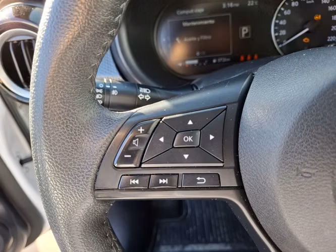NISSAN KICKS 2024