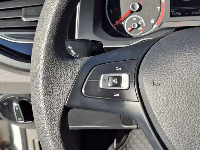 VOLKSWAGEN POLO 2020