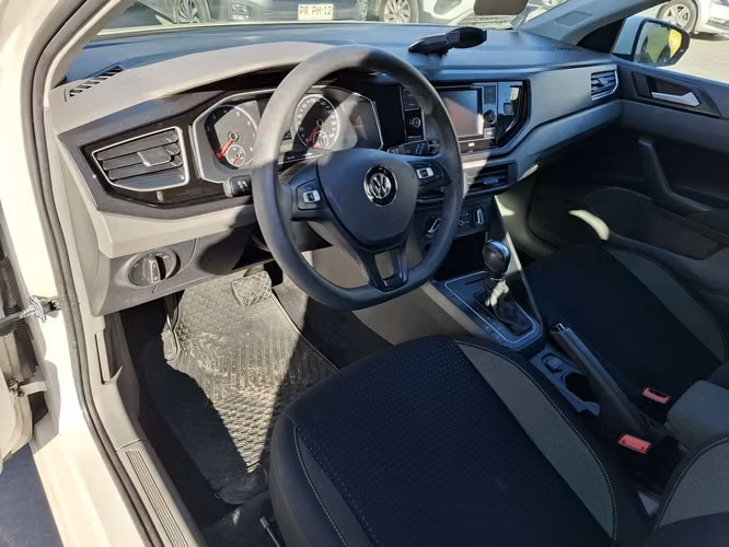 VOLKSWAGEN POLO 2020