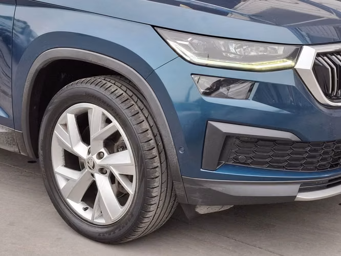 SKODA KODIAQ 2022 - Imagen 7