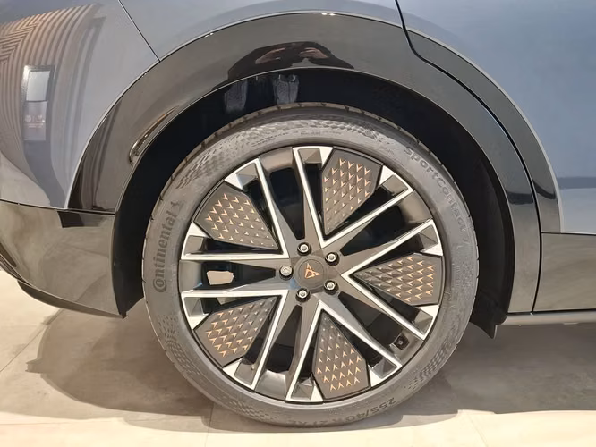CUPRA TAVASCAN 2026