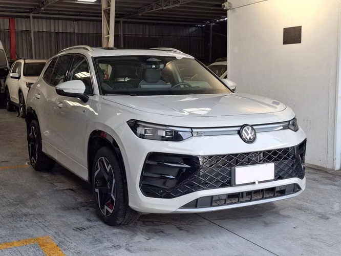 VOLKSWAGEN TIGUAN 2026