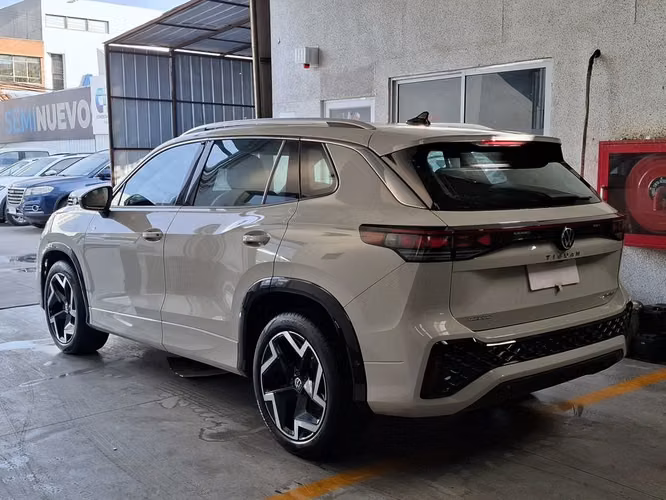 VOLKSWAGEN TIGUAN 2026