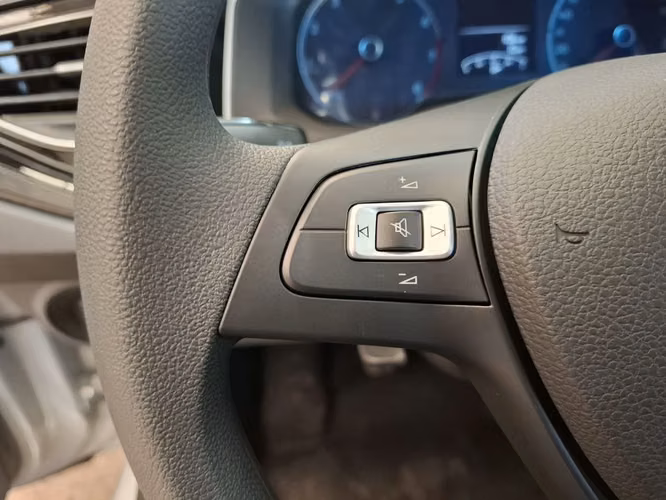 VOLKSWAGEN POLO 2026
