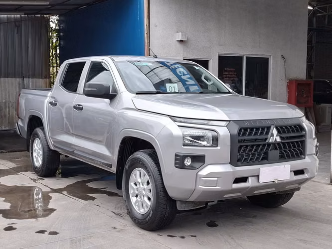 MITSUBISHI L200 2026