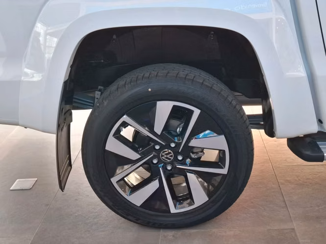 VOLKSWAGEN AMAROK 2026