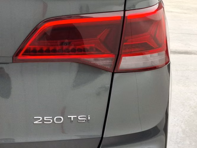 VOLKSWAGEN TAOS 2026