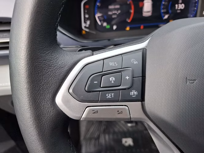 VOLKSWAGEN TAOS 2026