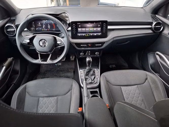 SKODA FABIA 2024