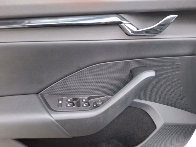 SKODA OCTAVIA 2023