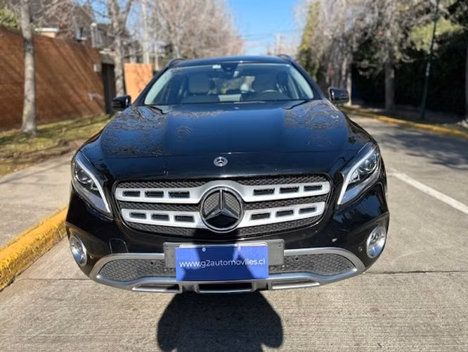 MERCEDES BENZ GLA  | 2845