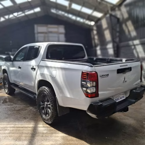 Mitsubishi L200 Dakar CRS 2.2 4x4 2024