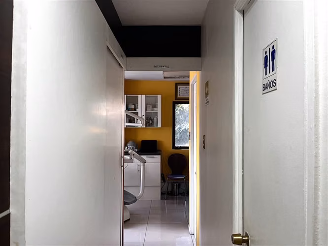 Clinica Dental 100% operativa Venta Derecho a Llave
