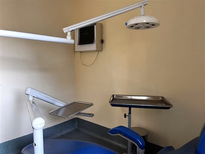 Clinica Dental 100% operativa Venta Derecho a Llave