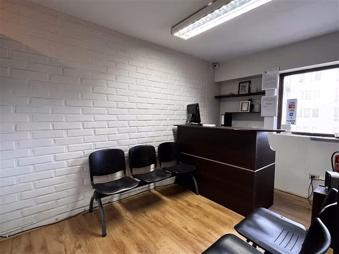 Clinica Dental 100% operativa Venta Derecho a Llave
