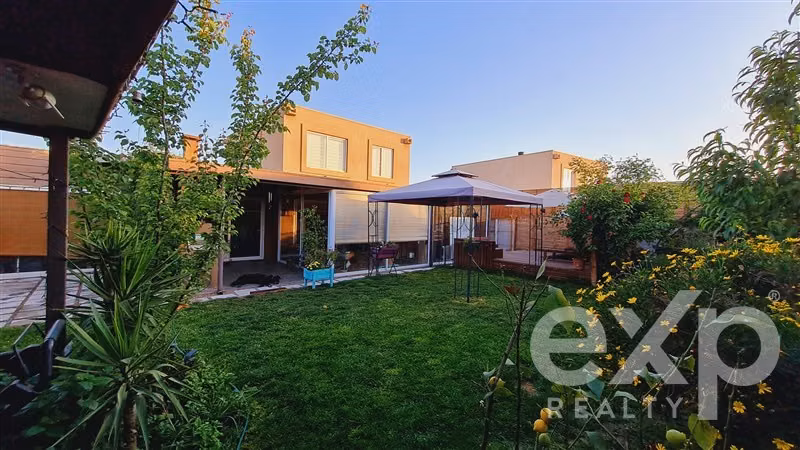 Se vende Casa Condominio en Padre Hurtado Laguna del Sol
