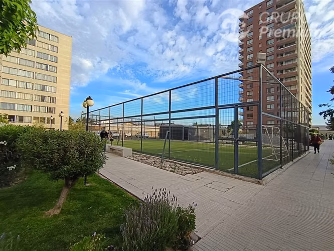 Departamento en venta de 3 dorm. en La Cisterna