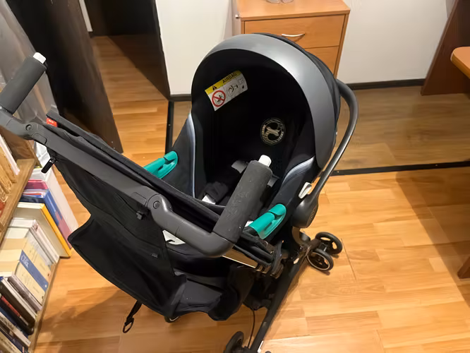 coche gb pockit + silla de bebé cybex