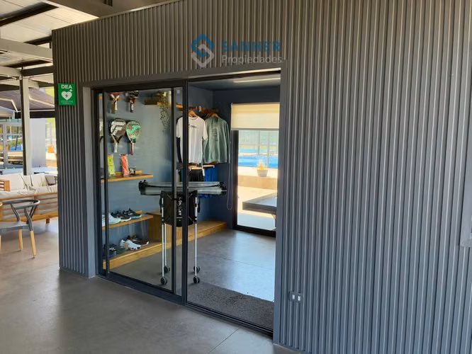 Local Comercial amoblado en Centro de Deportivo (Paddel GYM)
