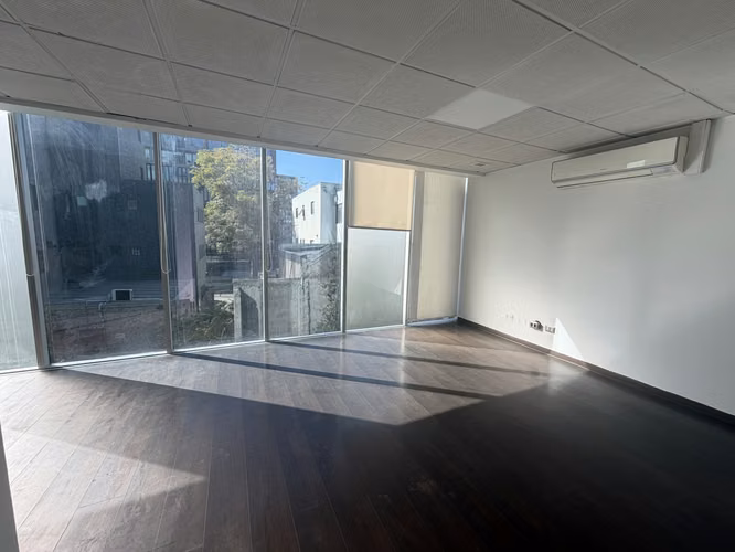 Arriendo Oficina Planta Libre – Barros Borgoño / Metro Manuel Montt, Providencia