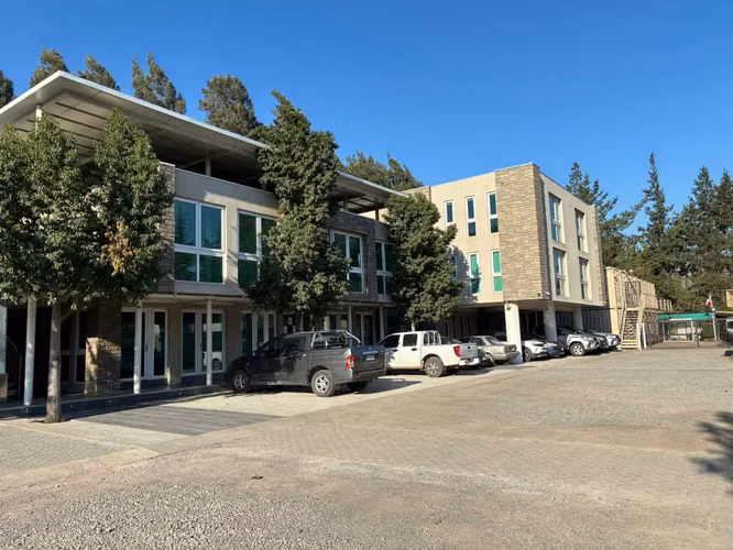 Oficinas, Locales y Bodegas Centro Corporativo AENEUS Chicureo