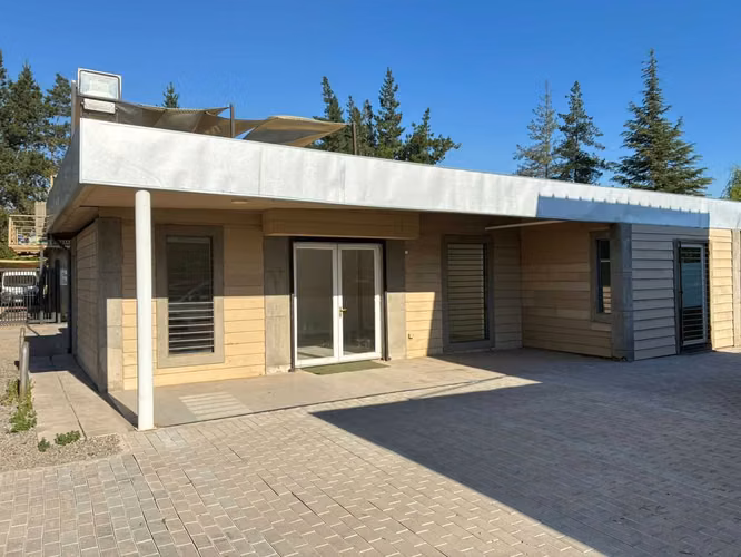 Oficinas, Locales y Bodegas Centro Corporativo AENEUS Chicureo
