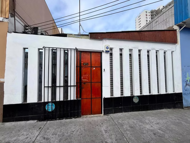 Local Comercial 5 Box y Corriente Trifásica – Centro de Iquique se reciben ofertas - Imagen 3